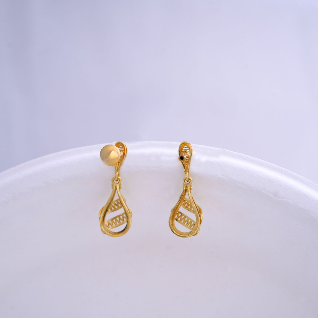 9K Gold Drop Earrings
