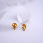 Load image into Gallery viewer, 9K Gold Stud Caia
