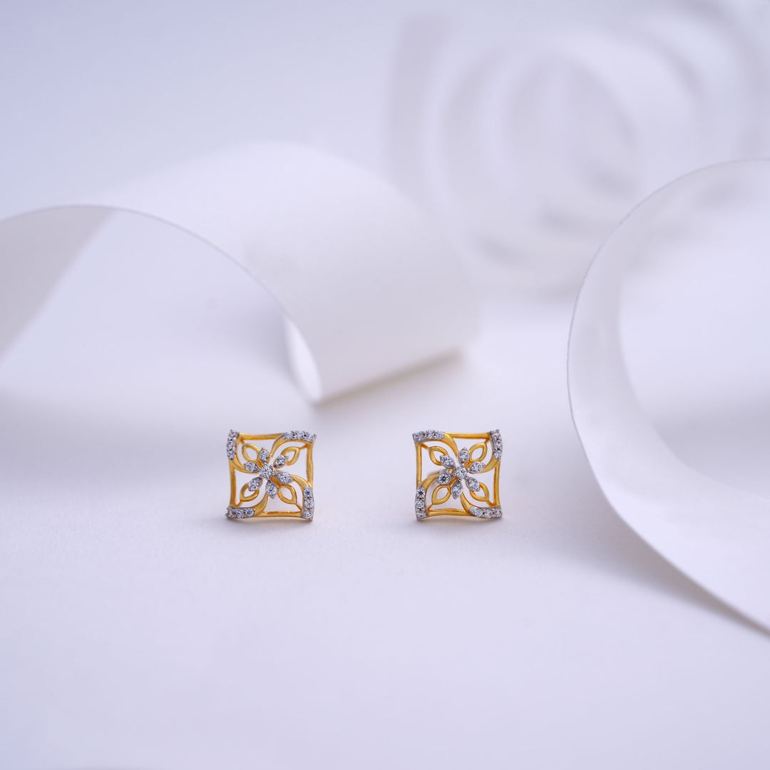 9K Gold Stud Caia