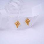 Load image into Gallery viewer, 9K Gold Stud Caia
