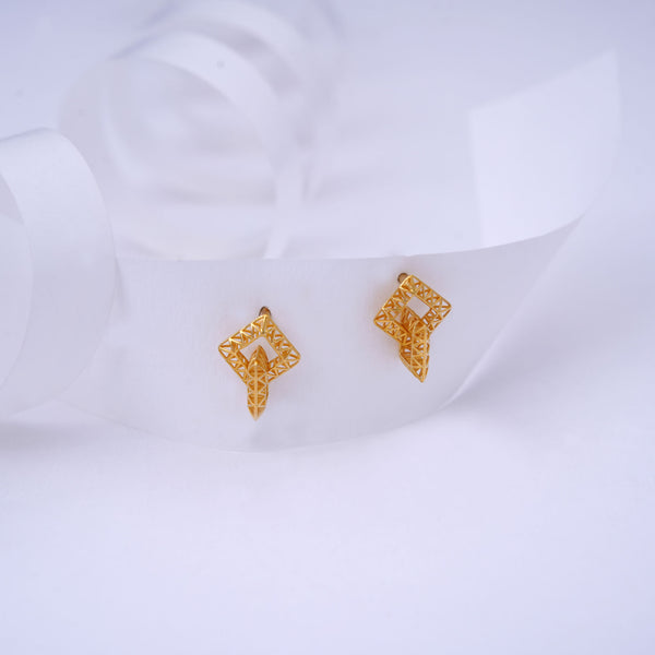 9K Gold Stud Caia