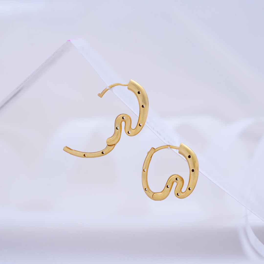 9K Gold Stud Caia