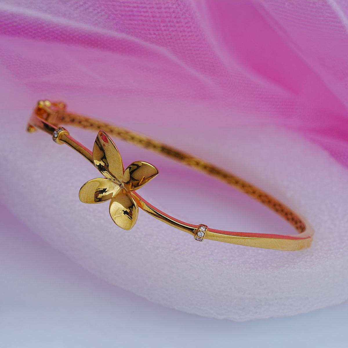 Caia 9kt ca1bg9w147 bangle women hero