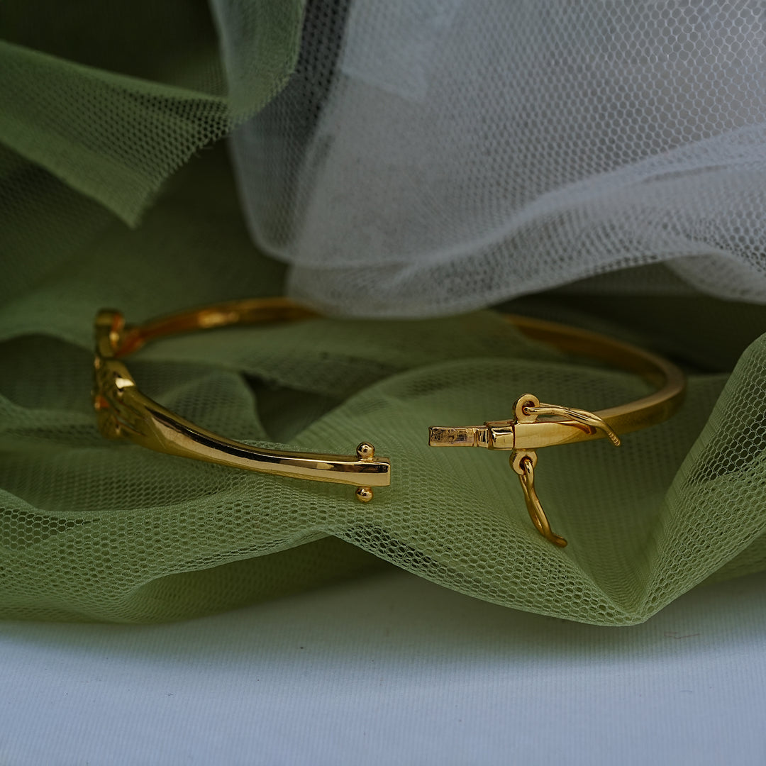 9K Gold Bangle