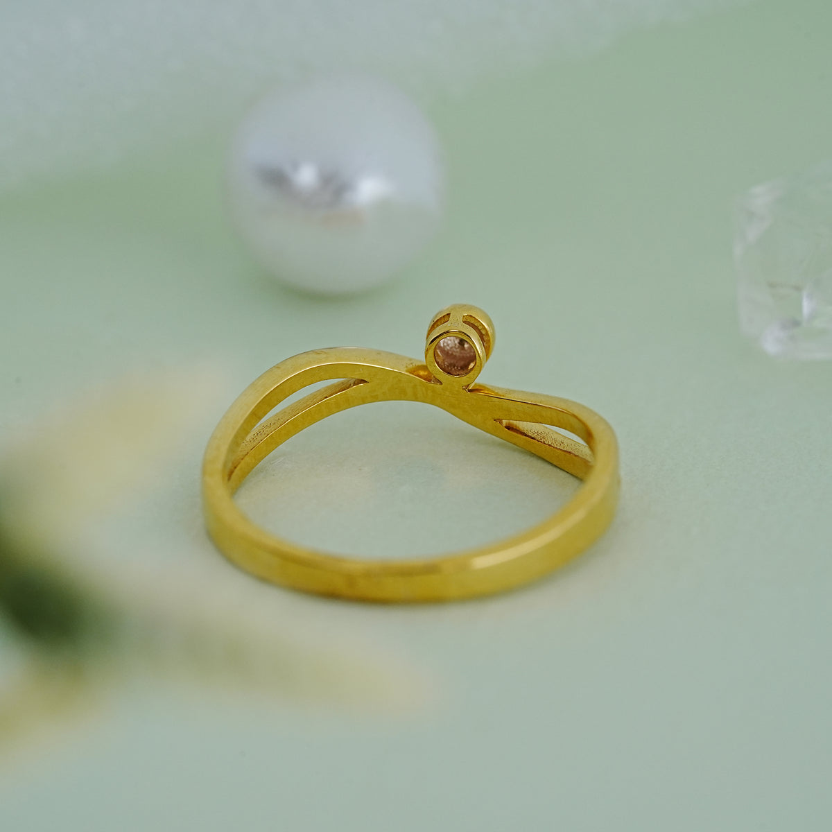 9k gold ring for office wear