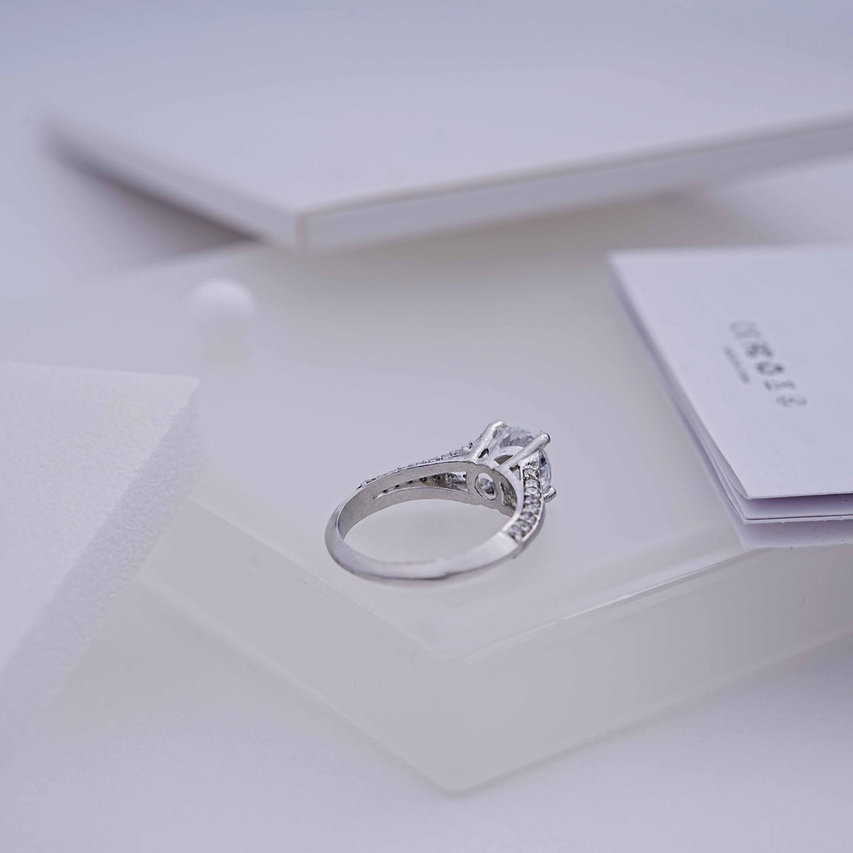 925 silver ring with swarovski stone