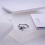 Load image into Gallery viewer, 925 Silver Ring with Swarovski Stone
