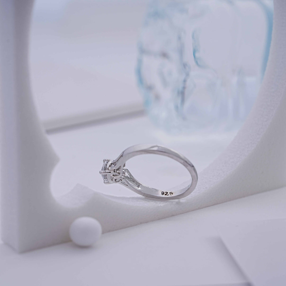 925 Silver Ring with Swarovski Stone