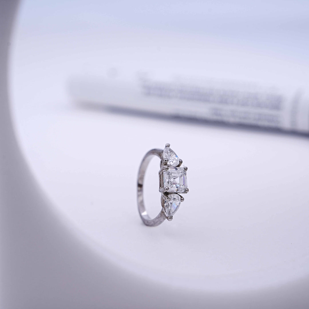 925 Silver Ring with Swarovski Stone