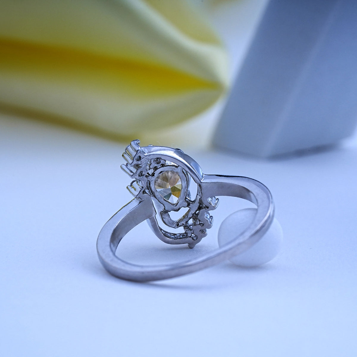 925 silver ring with swarovski stone