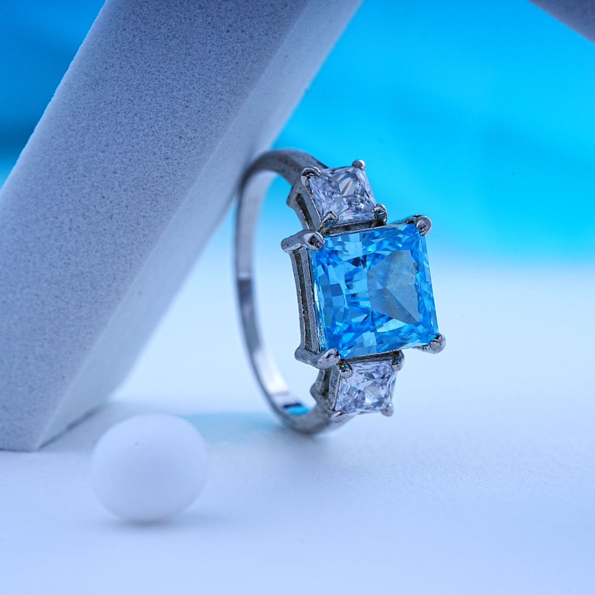 925 silver ring with swarovski stone