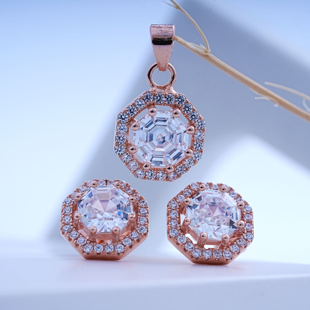 925 Silver Pendant with Matching pair of stud