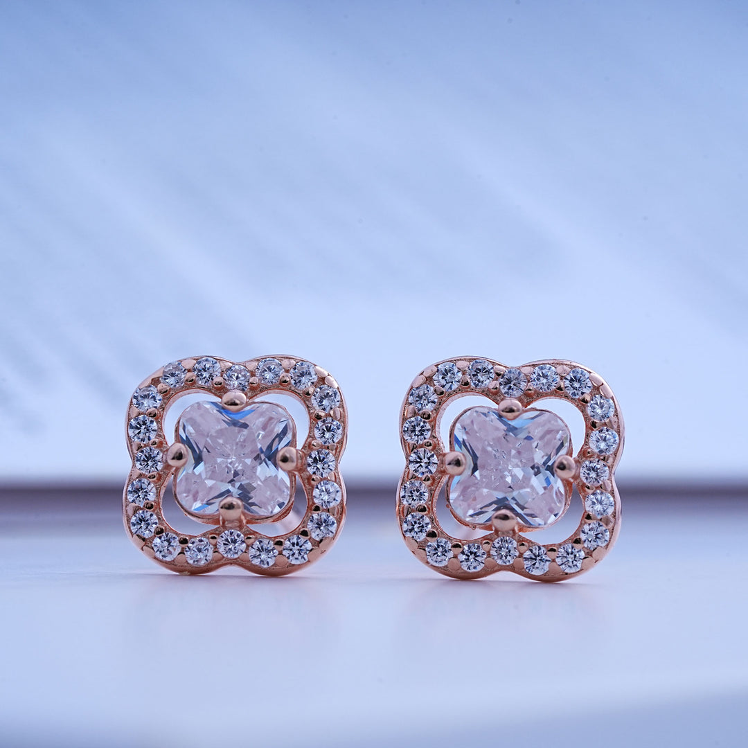 925 Silver Pendant with matching pair of stud