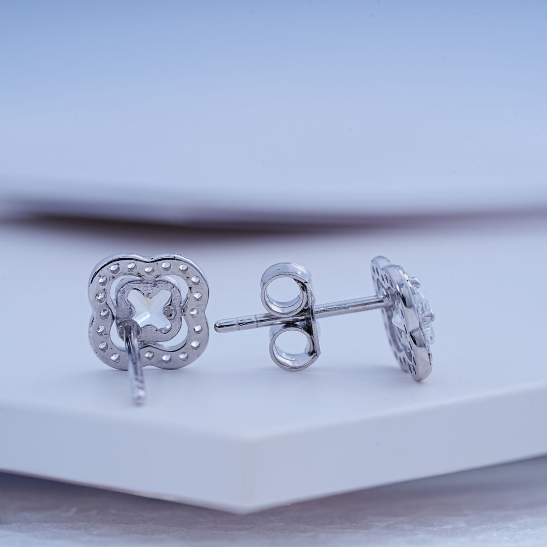 925 Silver Pendant with matching pair of stud